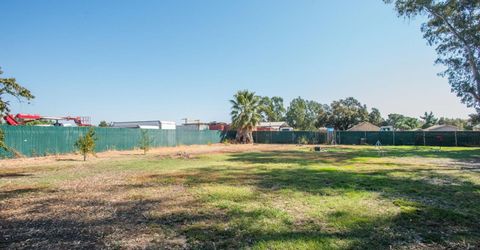 1417 E St, Rio Linda, CA 95673 Photo