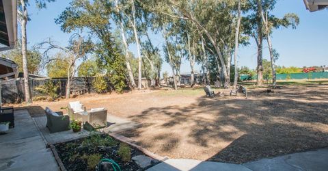 1417 E St, Rio Linda, CA 95673 Photo