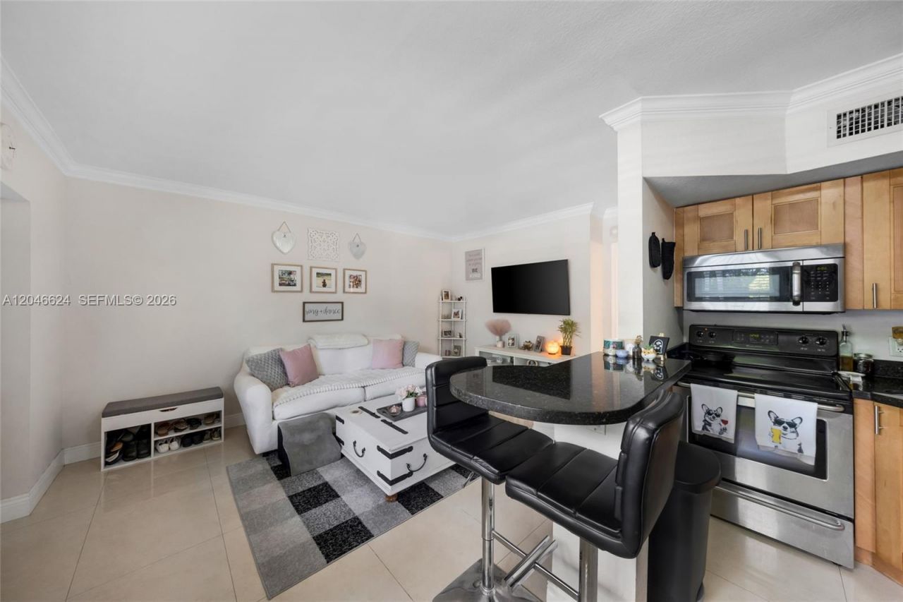 660 NE 11th Ave, Unit 102, Fort Lauderdale, FL 33304 Photo
