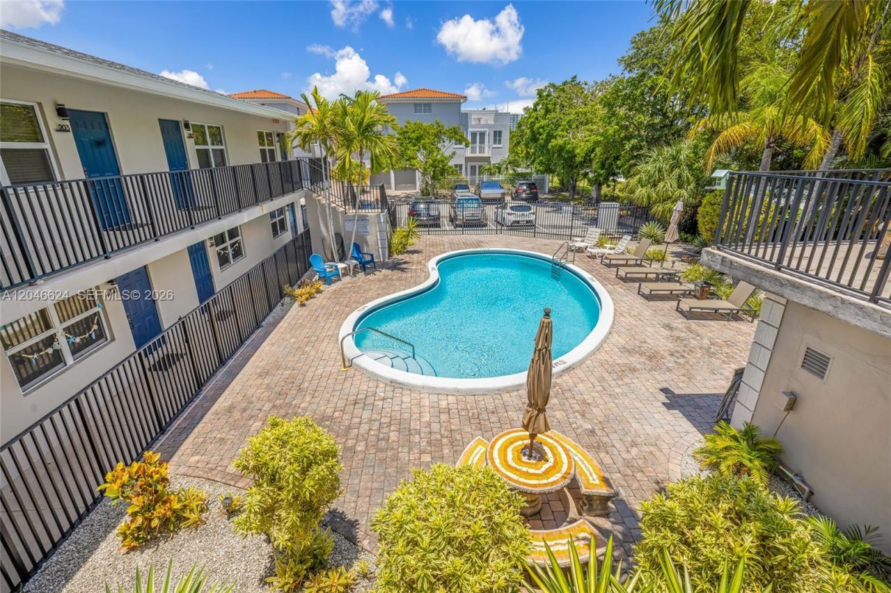 660 NE 11th Ave, Unit 102, Fort Lauderdale, FL 33304 Photo