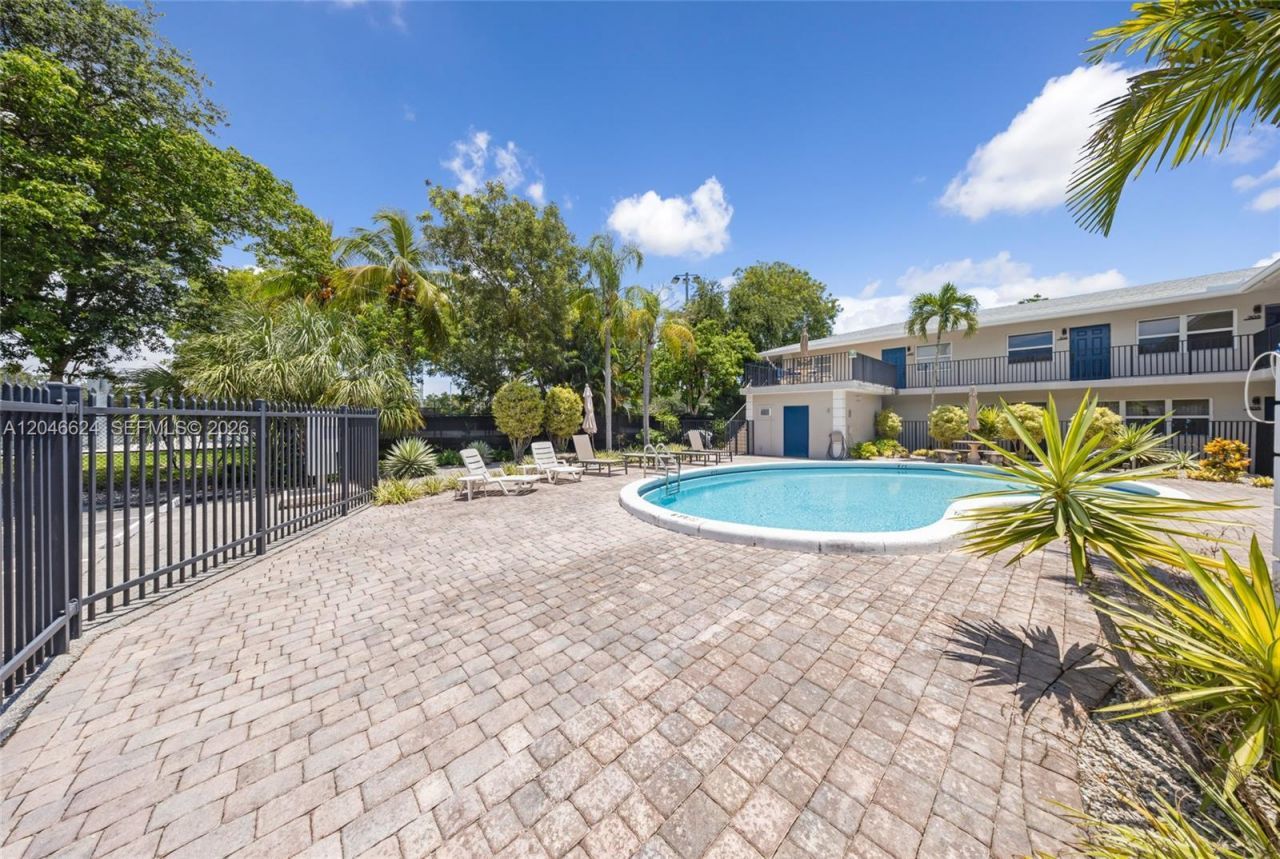 660 NE 11th Ave, Unit 102, Fort Lauderdale, FL 33304 Photo