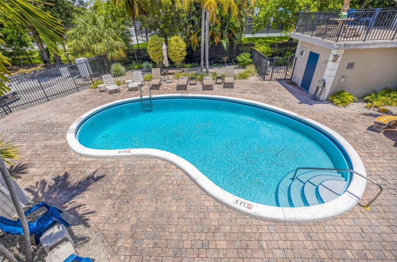 660 NE 11th Ave, Unit 102, Fort Lauderdale, FL 33304 Photo