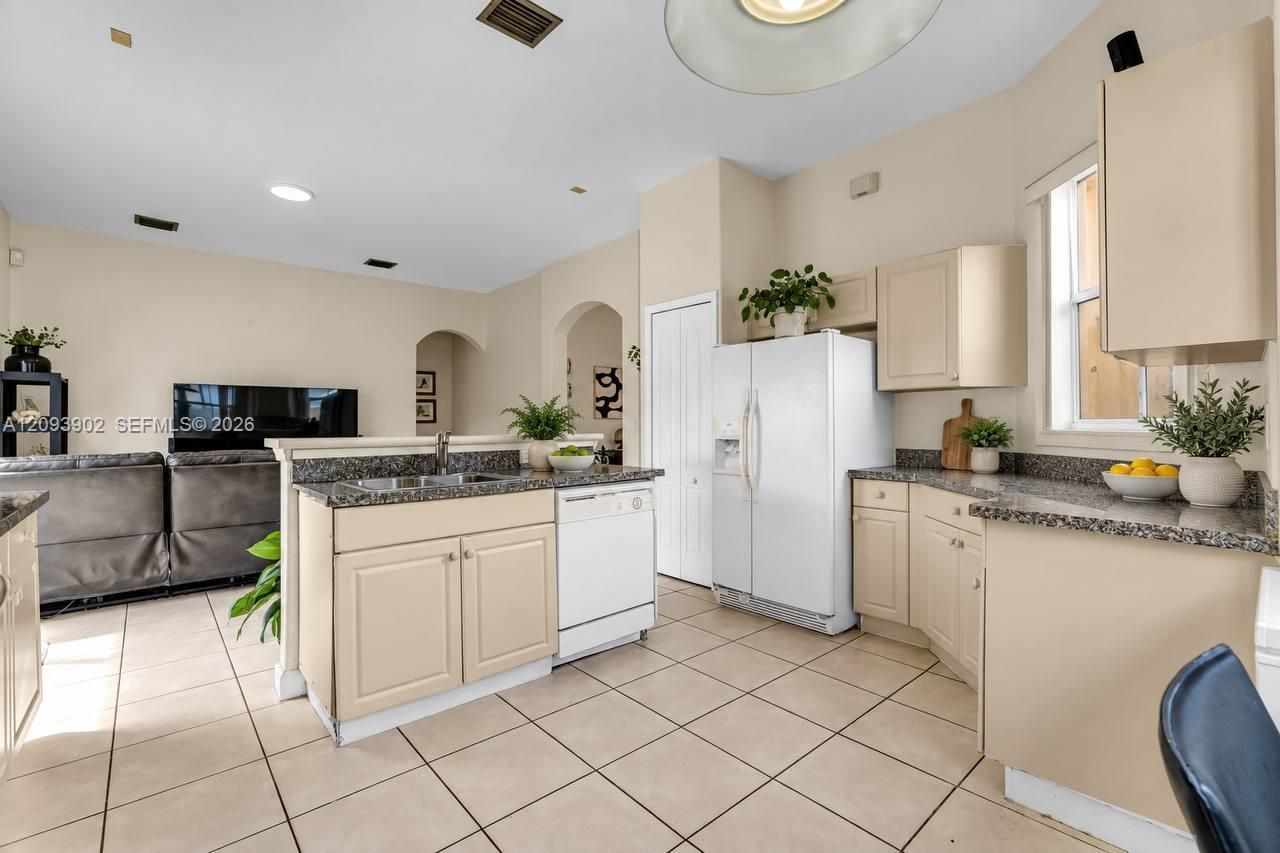 Please Call For Address, Hialeah, FL 33018 Photo
