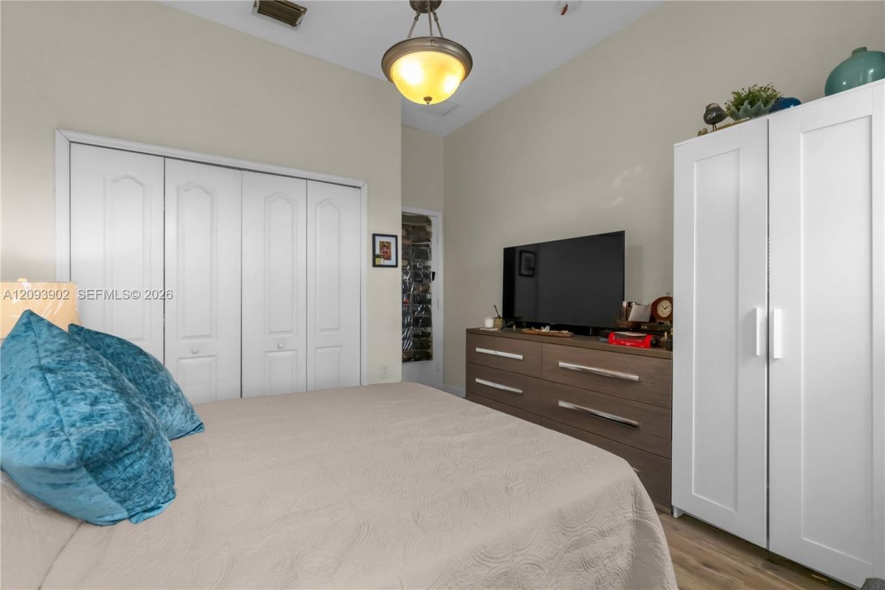 Please Call For Address, Hialeah, FL 33018 Photo