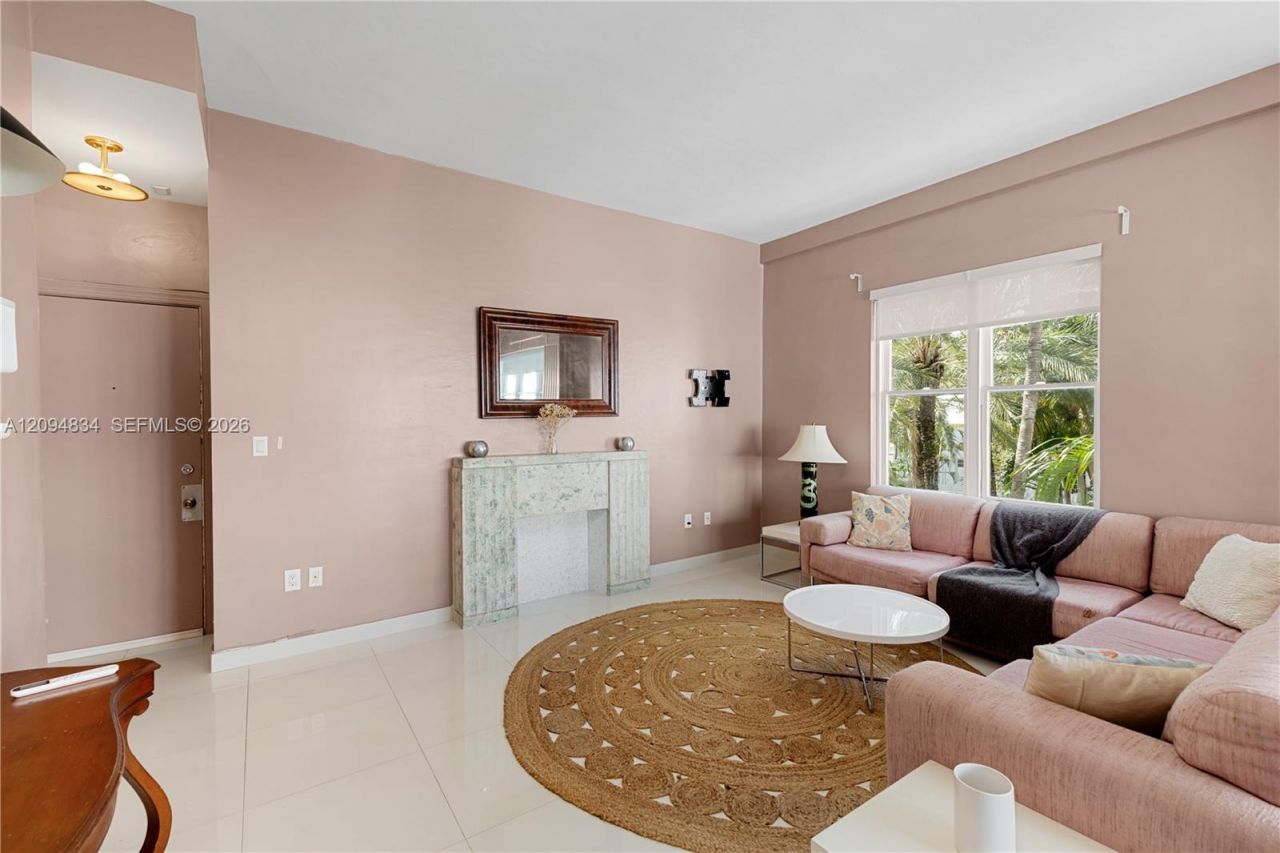 2421 Lake Pancoast Dr , Unit 3B, Miami Beach, FL 33140 Photo