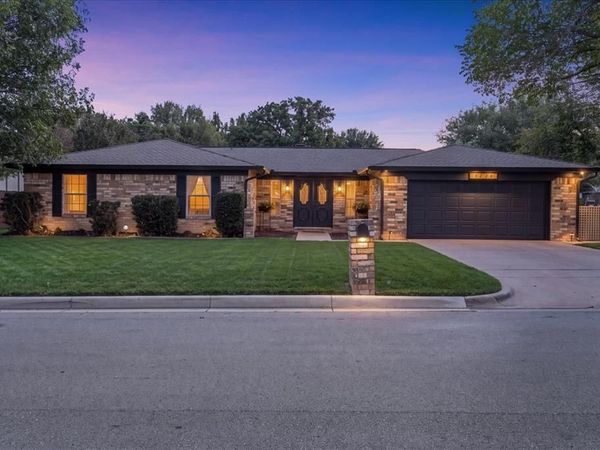 8224 Pearl Street, North Richland Hills, TX 76180