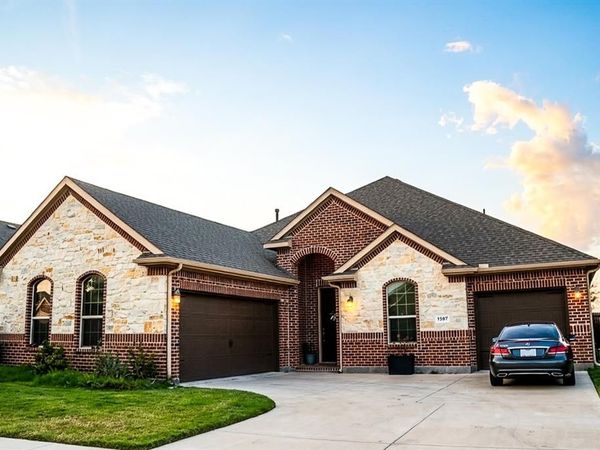 1307 Axis Deer Road, Arlington, TX 76002