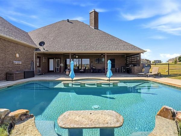 6104 High Meadows Drive, Krum, TX 76249