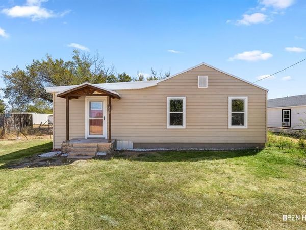 410 N Oak Street, Archer City, TX 76351