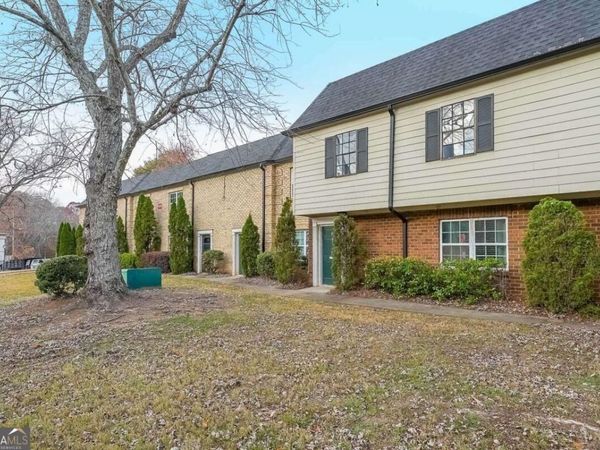 400 Winding River Drive, Unit E, Atlanta, GA 30350