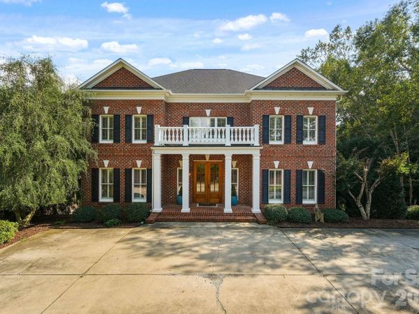 815 36TH Avenue Place NW, Hickory, NC 28601