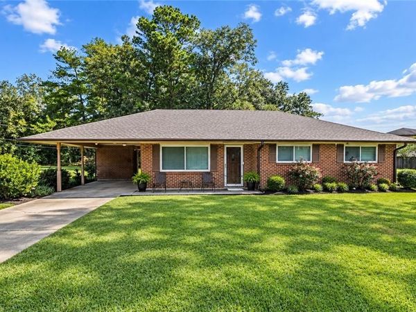 1200 N HOLLY Street , Hammond, LA 70401