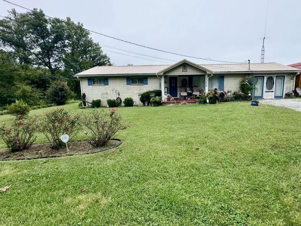 1206 KY 1809 , Bryants Store, KY 40921