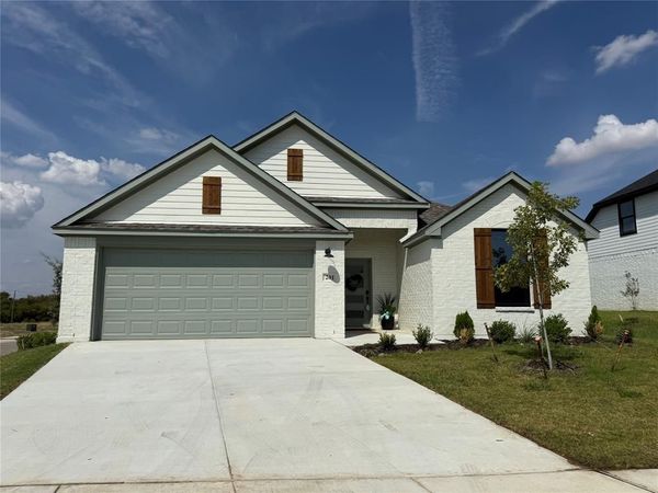 201 Reliance Road, Godley, TX 76044