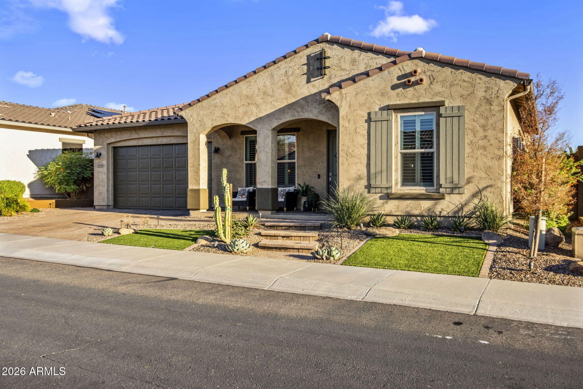 2939 E Crest Lane, Phoenix, AZ 85050 Main Photo