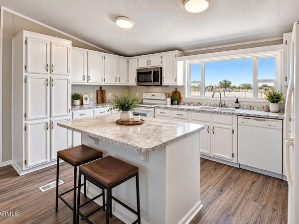 2715 N SADDLE VISTA Road, Tonopah, AZ 85354