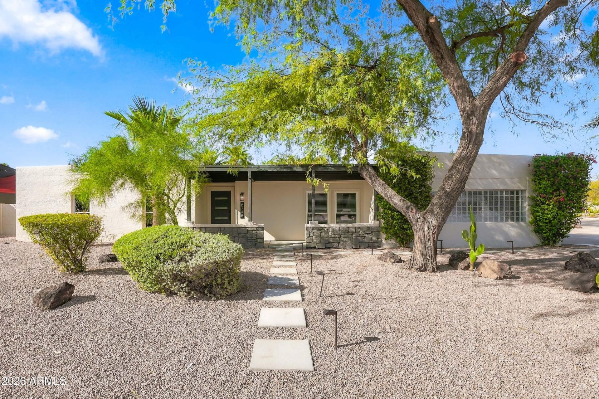 6748 E Dreyfus Avenue, Scottsdale, AZ 85254 Main Photo