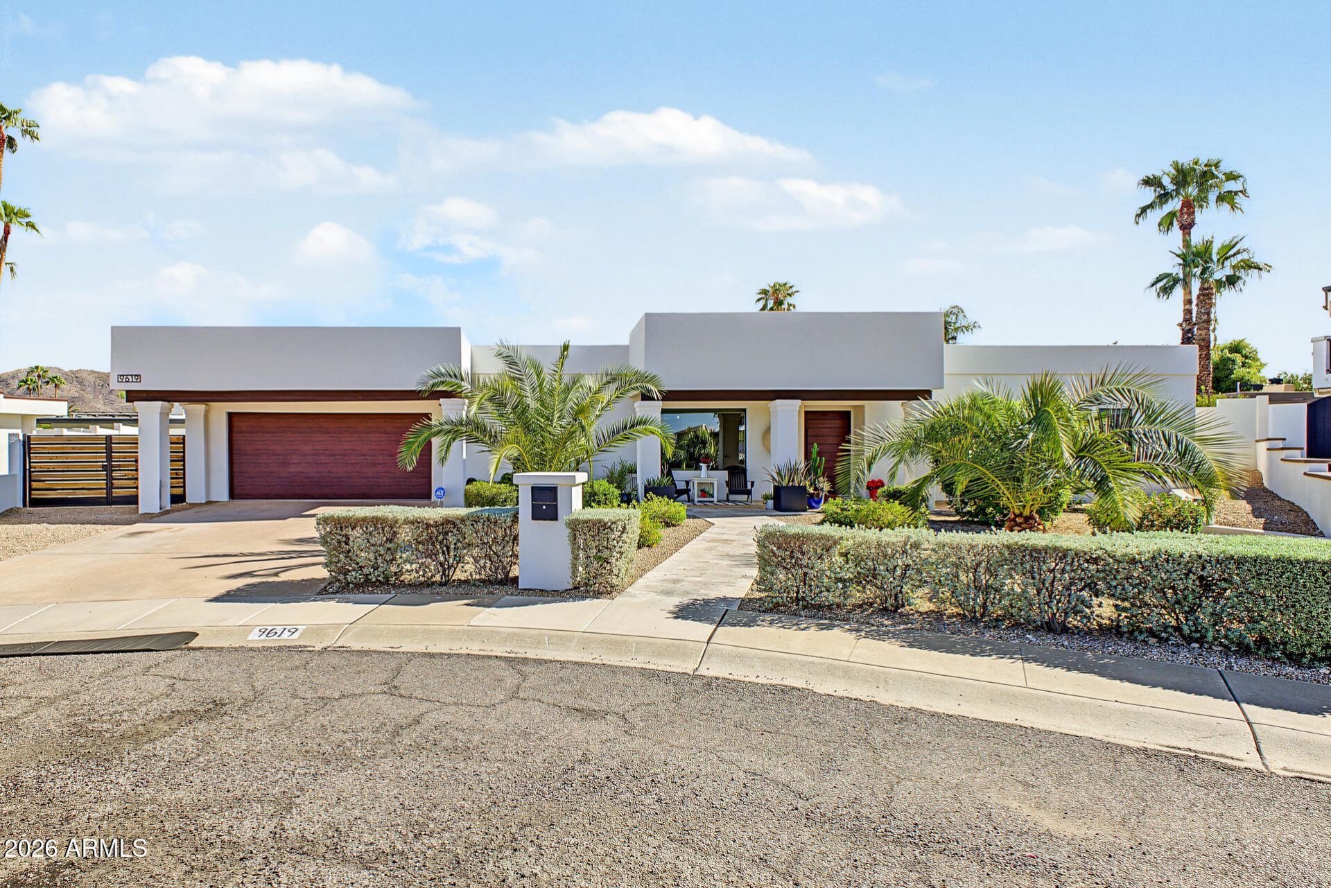 9619 N 33rd Street, Phoenix, AZ 85028 Main Photo