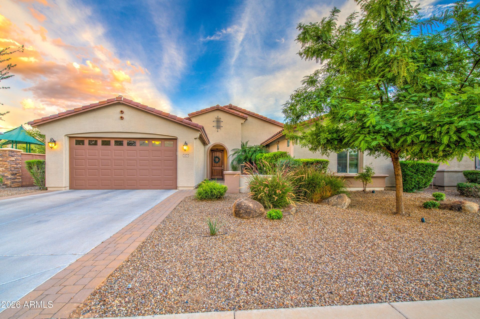 2471 E Crescent Way, Gilbert, AZ 85298 Main Photo