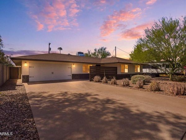 1209 W MEDLOCK Drive, Phoenix, AZ 85013