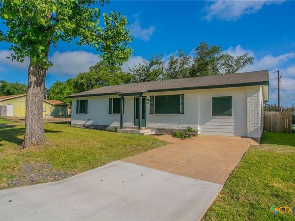 4049 Morgans Point Road , Belton, TX 76513