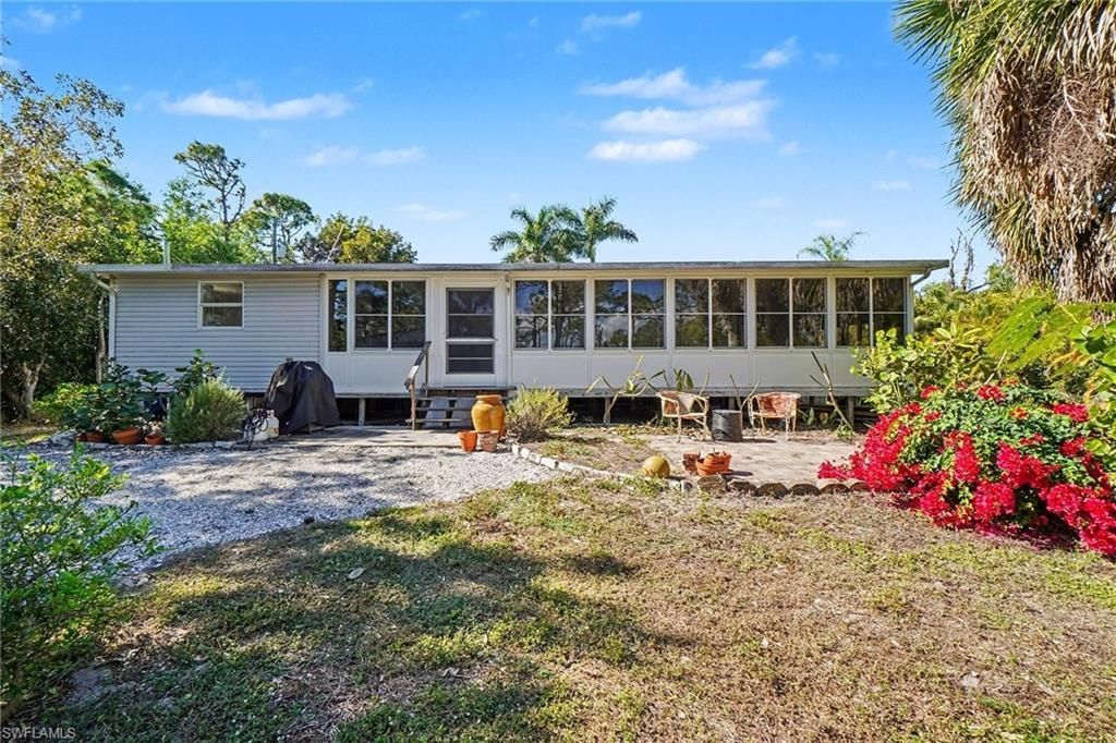 5228 Stringfellow Rd , Saint James City, FL 33956 Photo