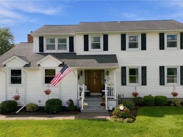 174 Continental Drive, Lockport, NY 14094