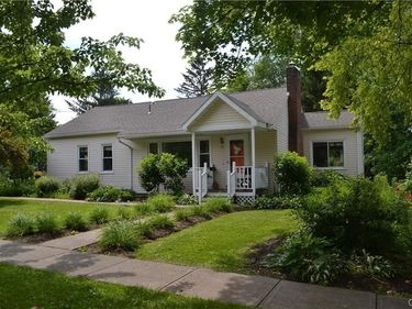 18 E Austin Street , Skaneateles, NY 13152