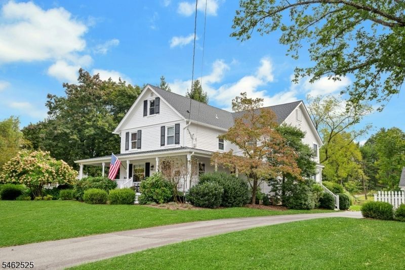 32 W Main St, Mendham, NJ 07945 Main Photo