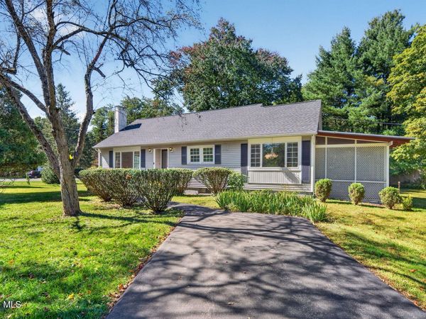 5 Bunker Hill Road, North Chatham, NY 12132
