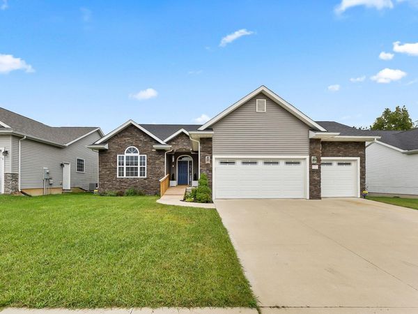 2671 Pine Cone Lane, Warsaw, IN 46582