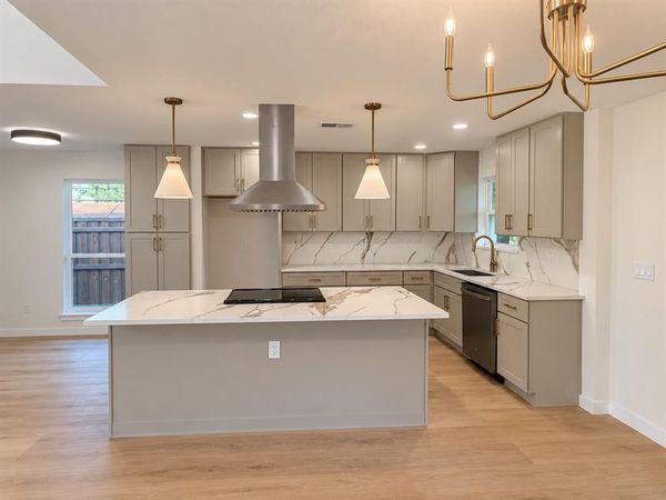 4925 Willowhaven Circle , Garland, TX 75043
