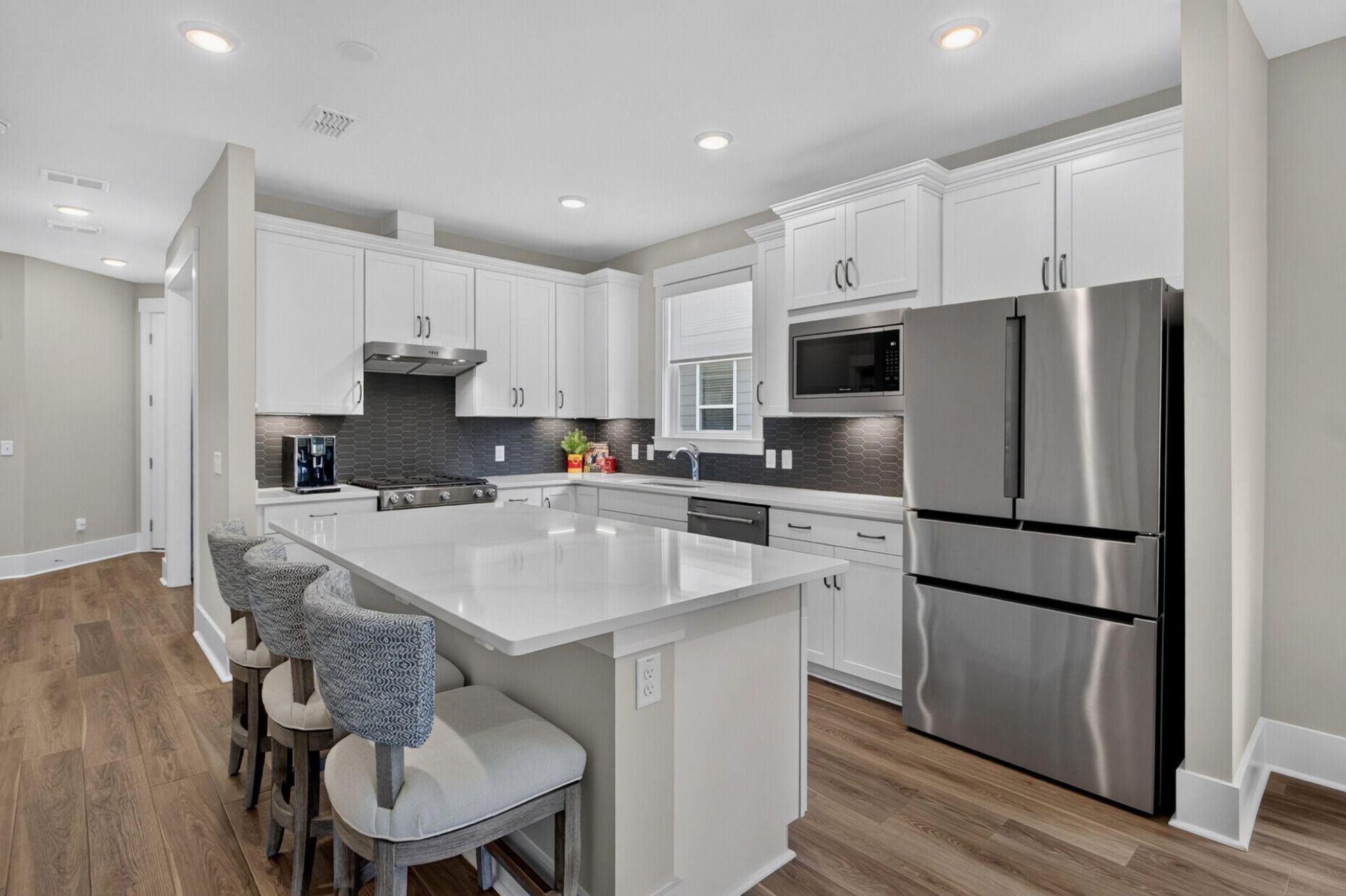 333 Dahlia Row Drive Photo 8