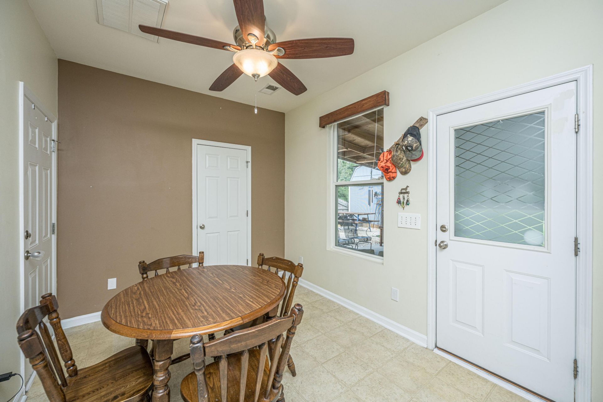 1604 Rising Mist Drive Photo 10