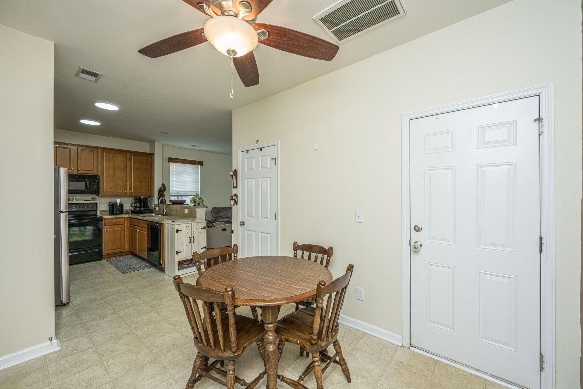 1604 Rising Mist Drive Photo 11