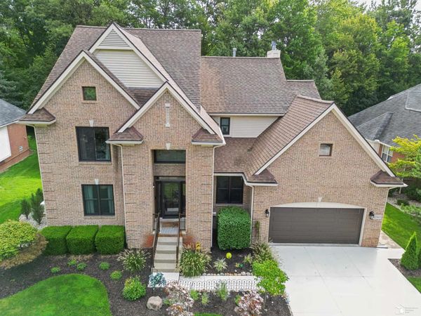 42565 White Heart Street, Canton, MI 48188