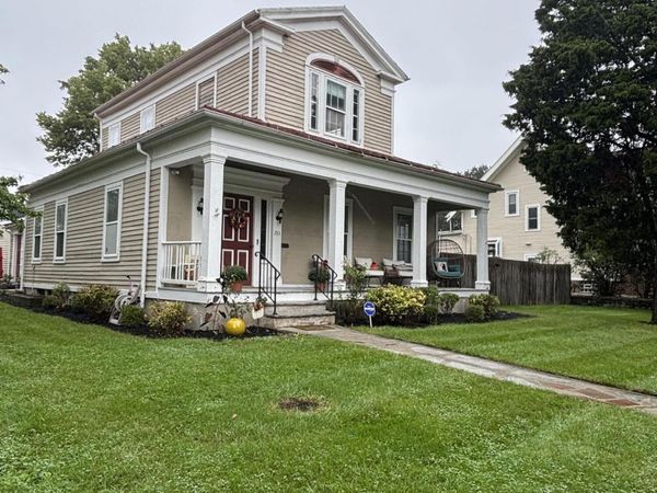233 W Harrison Street , Maumee, OH 43537