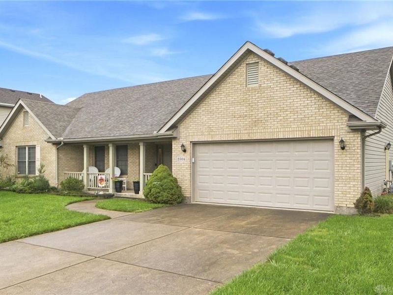 2504 Worthington Drive, Troy, OH 45373 Photo 2