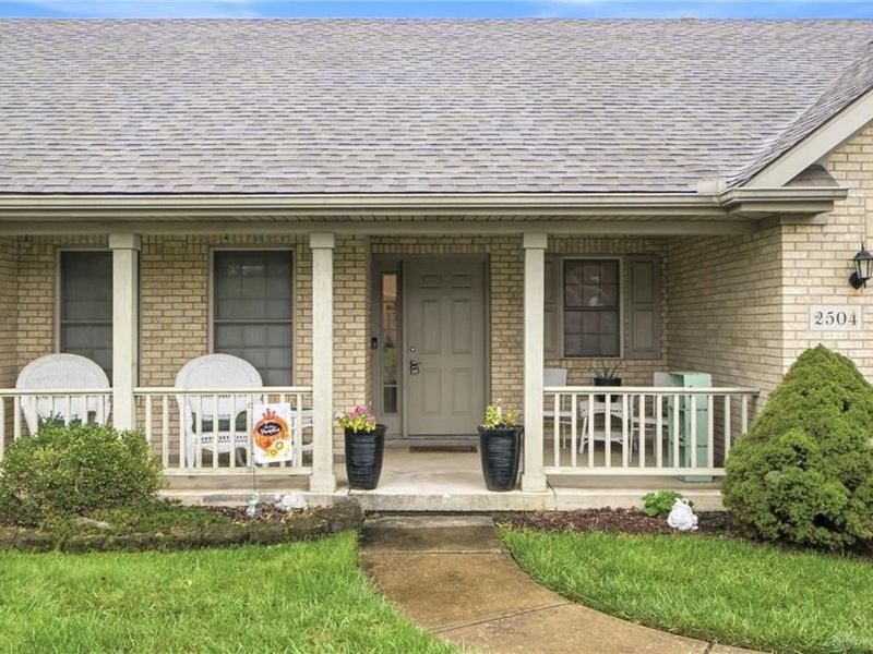 2504 Worthington Drive, Troy, OH 45373 Photo 3