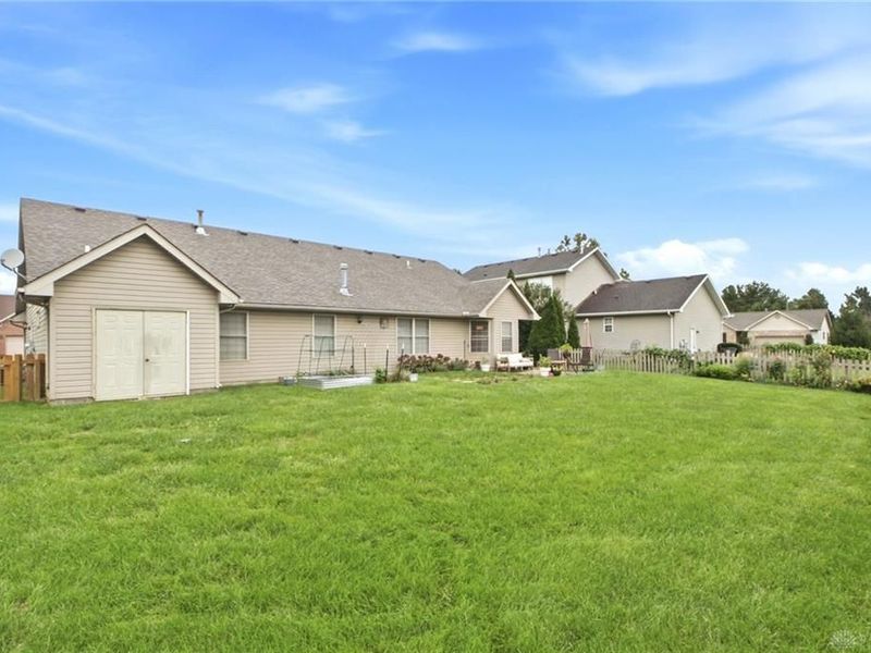 2504 Worthington Drive, Troy, OH 45373 Photo 31