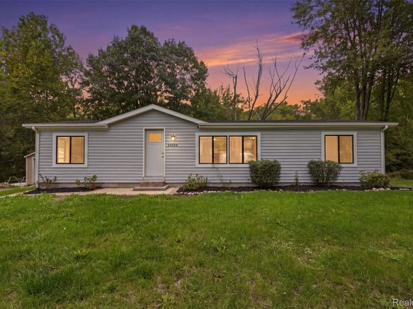 41824 Riggs Road , Van Buren Township, Mi 48111