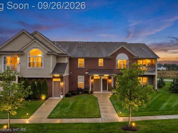 22113 Aberdeen Drive, Macomb Township, Mi 48042