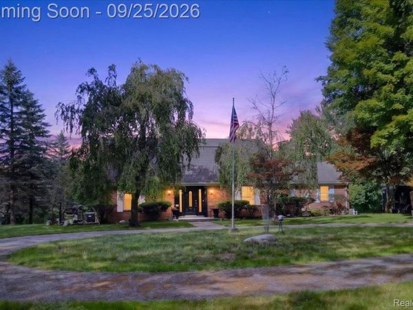 7850 Rattalee Lake Road, Independence Township, Mi 48348