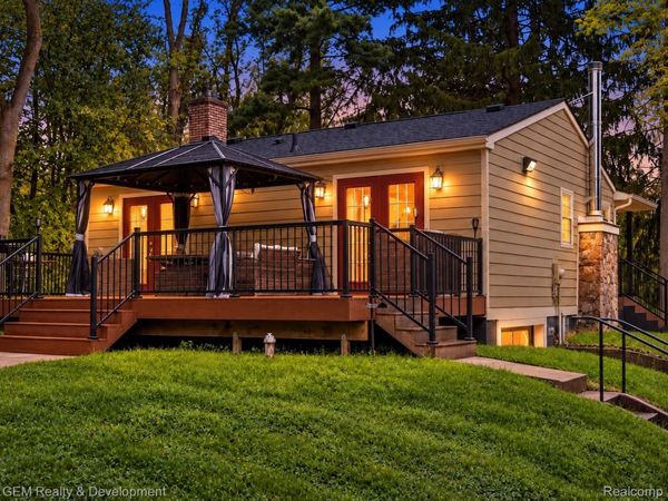 1301 Porter Road, White Lake Township, Mi 48383