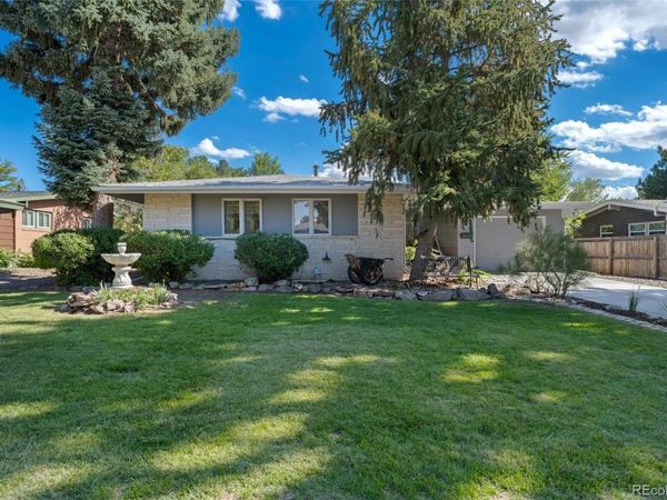 5742 W Chestnut Avenue , Littleton, CO 80128