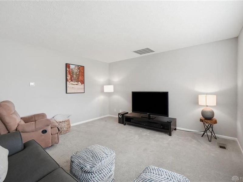 3977 Rexford Road, Beavercreek, OH 45430 Photo 9