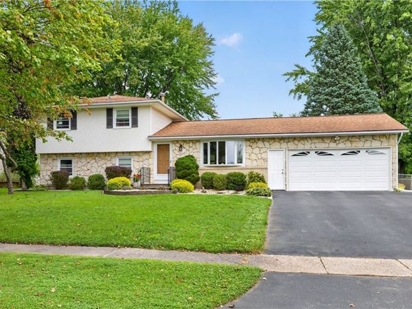 10 Rocklea Drive , Rochester, NY 14624