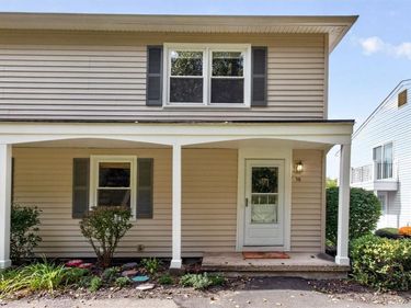 38 Falcon Lane E, Fairport, NY 14450