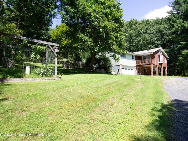 524 Angel Hill Road, Chatham, NY 12037
