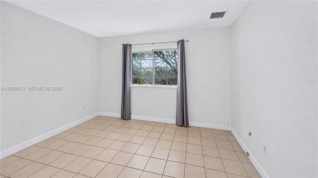 2741 NE 4th St , Unit 202, Homestead, FL 33033 Photo